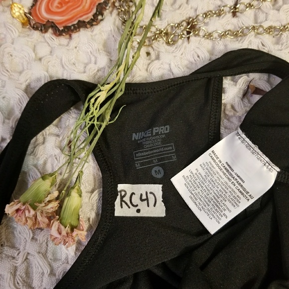 🌻🌺🌻NIKE NWOT DRI-FIT RACERBACK!! - Picture 5 of 6